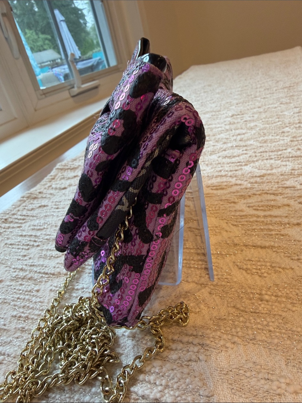 Betsey Johnson Sequin Leopard Print Chain Crossbody Bag with Front Bow Detail - Picture 2 of 10
